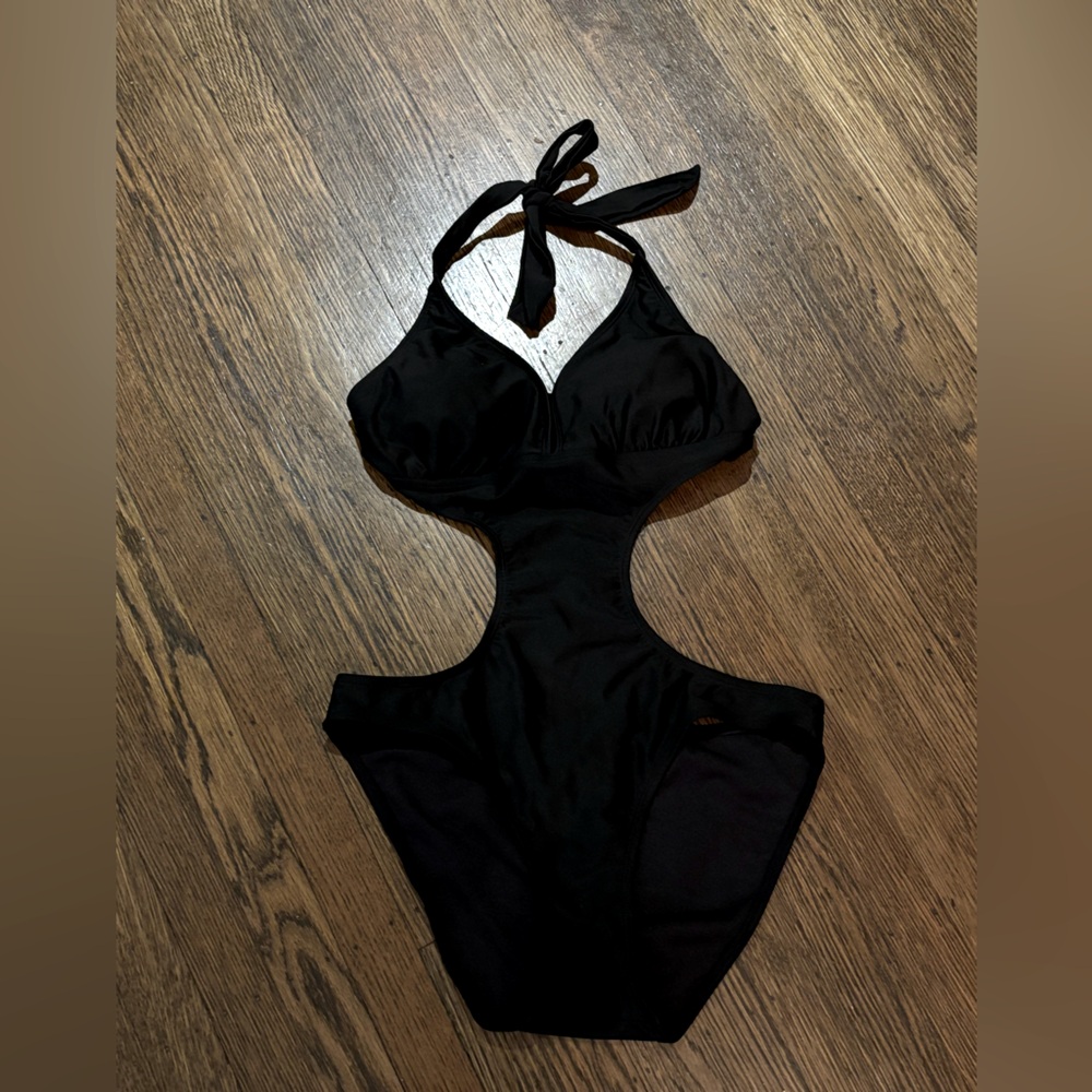 NWOT Mango Bathing Suit. SZ. Medium